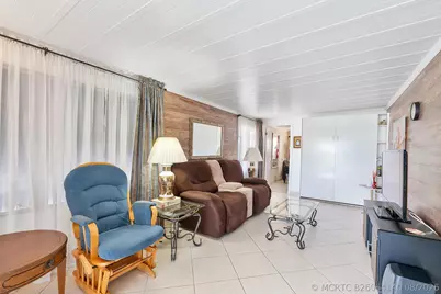 8670 SW 18th Place, Davie, FL 33324 - Photo 6