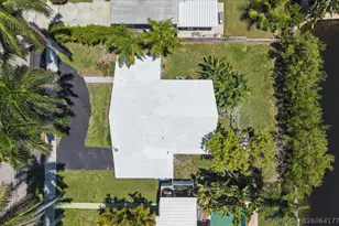 1158 Grant St, Hollywood, FL 33019 - Photo 4