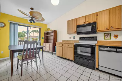 8 Eaton Place, Boynton Beach, FL 33426 - Photo 8