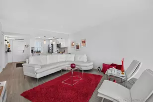 575 Oaks Ln, Pompano Beach, FL 33069 - Photo 6