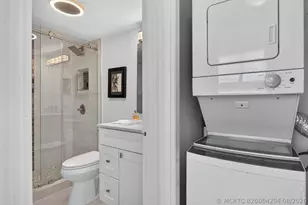 575 Oaks Ln, Pompano Beach, FL 33069 - Photo 14