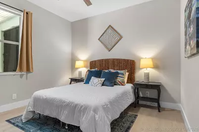 1018 Carolina Circle SW, Vero Beach, FL 32962 - Photo 44
