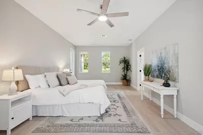 1018 Carolina Circle SW, Vero Beach, FL 32962 - Photo 22