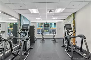 1750 N Bayshore Dr, Miami, FL 33132 - Photo 30