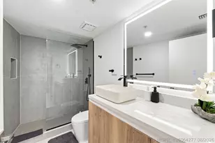 1750 N Bayshore Dr, Miami, FL 33132 - Photo 12