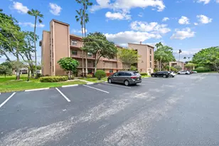 370 NW 76th Ave, Margate, FL 33063 - Photo 18