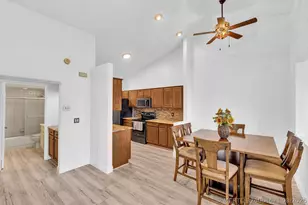 8099 Cassia Dr, Boynton Beach, FL 33472 - Photo 14