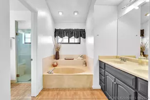 8099 Cassia Dr, Boynton Beach, FL 33472 - Photo 24