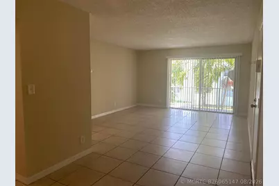 409 Executive Center Drive #211, West Palm Beach, FL 33401 - Photo 10