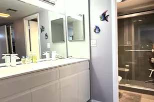 20335 W Country Club Dr, Aventura, FL 33180 - Photo 24