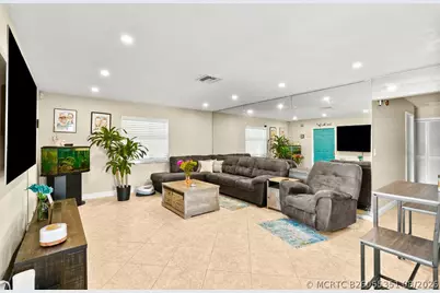 1102 Florence Road, Lantana, FL 33462 - Photo 2