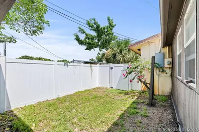1102 Florence Road, Lantana, FL 33462 - Photo 16