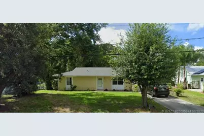 332 SE Majestic Terrace, Port Saint Lucie, FL 34983 - Photo 2