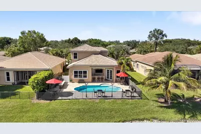 12390 NW 78th Manor, Parkland, FL 33076 - Photo 2