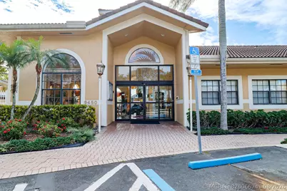 450 Palm Circle W #106, Pembroke Pines, FL 33025 - Photo 54