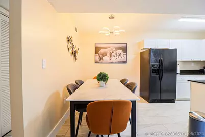 450 Palm Circle W #106, Pembroke Pines, FL 33025 - Photo 6