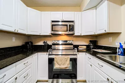 450 Palm Circle W #106, Pembroke Pines, FL 33025 - Photo 20