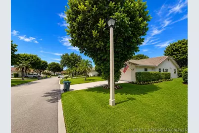 7758 Cloverfield Circle, Boca Raton, FL 33433 - Photo 4