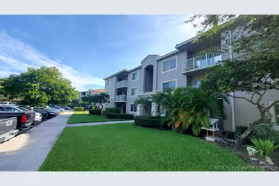 5011 Wiles Road #104, Coconut Creek, FL 33073 - Photo 2