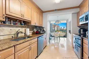 19707 Turnberry Way, Aventura, FL 33180 - Photo 14