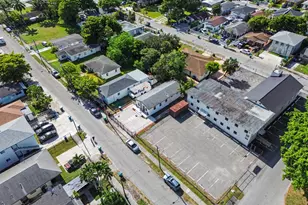 1880 NW 65th St, Miami, FL 33147 - Photo 30
