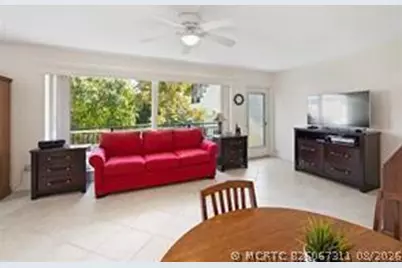 1050 SE 14th Place #15B, Fort Lauderdale, FL 33316 - Photo 6