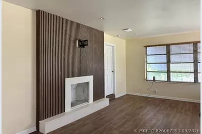 913 N B Street, Lake Worth Beach, FL 33460 - Photo 1