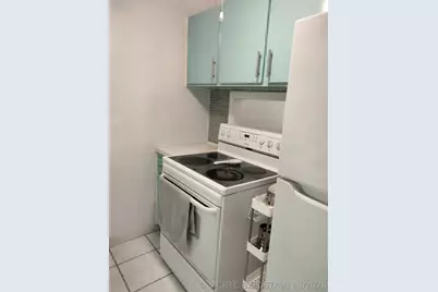 815 SW 10th Terrace #17V, Hallandale Beach, FL 33009 - Photo 8