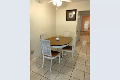 815 SW 10th Terrace #17V, Hallandale Beach, FL 33009 - Photo 6