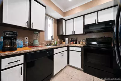 1673 SE Green Acres Circle #NN201, Port Saint Lucie, FL 34952 - Photo 8
