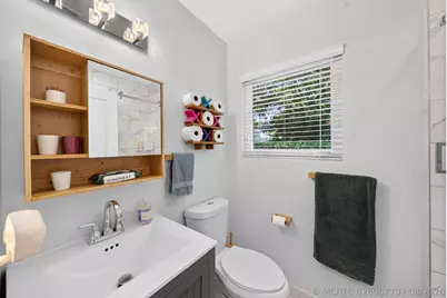 1015 Madrid Street, Coral Gables, FL 33134 - Photo 18