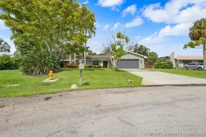 2488 NW South Manor Avenue, Stuart, FL 34994 - Photo 70