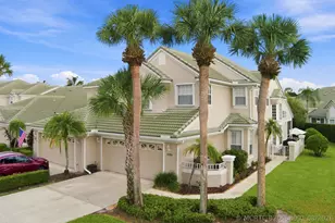 1686 SW Harbour Isles Cir, Port Saint Lucie, FL 34986 - Photo 2