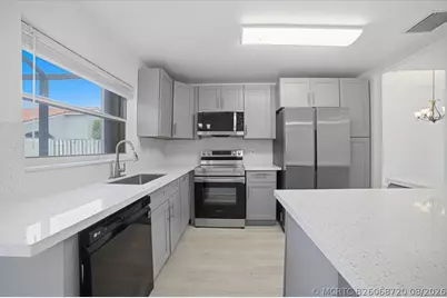 1378 SW 180th Avenue, Pembroke Pines, FL 33029 - Photo 4