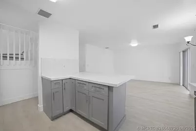 1378 SW 180th Avenue, Pembroke Pines, FL 33029 - Photo 8