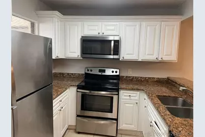 1440 Lake Crystal Drive #H, West Palm Beach, FL 33411 - Photo 8