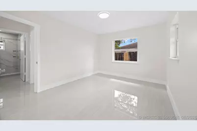 5664 Boynton, Boynton Beach, FL 33437 - Photo 20