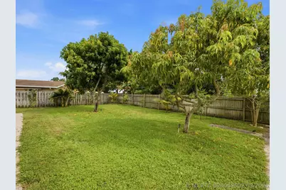 226 E Gateway Boulevard, Boynton Beach, FL 33435 - Photo 30