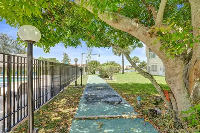 2651 Sunrise Lakes Drive E #104, Sunrise, FL 33322 - Photo 28