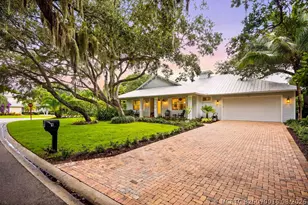 1 Sabal Ct, Sewalls Point, FL 34996 - Photo 2