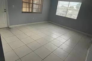 301 NW 177th St, Miami Gardens, FL 33169 - Photo 12