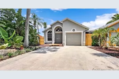 607 SW 15th Street, Fort Lauderdale, FL 33315 - Photo 1