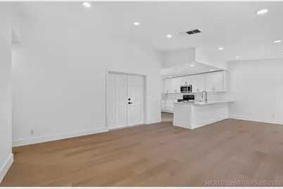 386 NW 40th Terrace, Deerfield Beach, FL 33442 - Photo 8