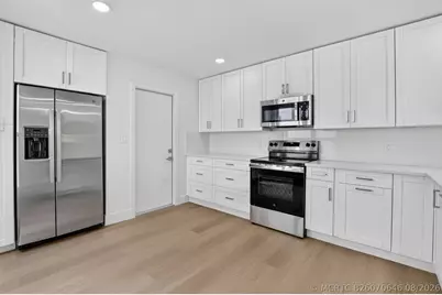386 NW 40th Terrace, Deerfield Beach, FL 33442 - Photo 16