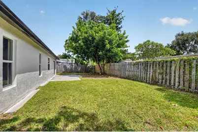 386 NW 40th Terrace, Deerfield Beach, FL 33442 - Photo 42
