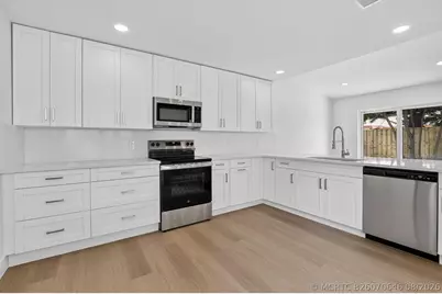 386 NW 40th Terrace, Deerfield Beach, FL 33442 - Photo 18
