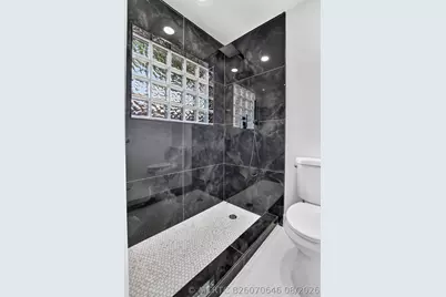 386 NW 40th Terrace, Deerfield Beach, FL 33442 - Photo 26
