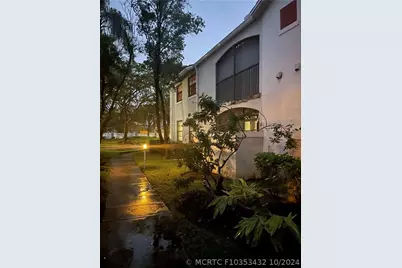 11906 NW 11th Street #11906, Pembroke Pines, FL 33026 - Photo 2