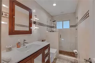 331 SE 4th St, Deerfield Beach, FL 33441 - Photo 26