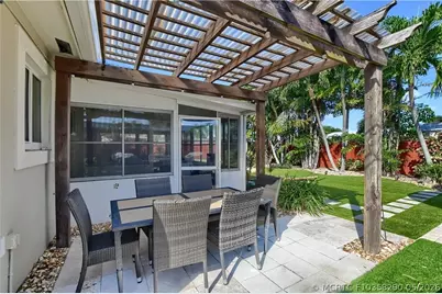 331 SE 4th Street, Deerfield Beach, FL 33441 - Photo 32